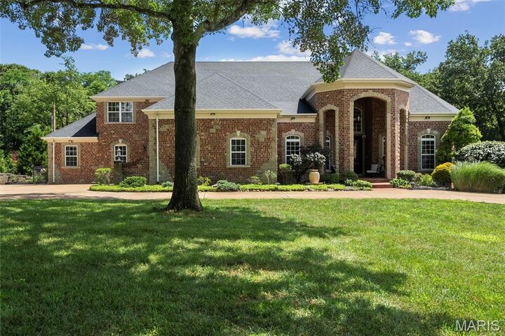 11 Summerhill Ln  Chesterfield MO 63017 photo