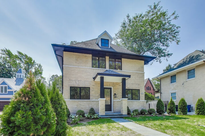 Property Photo: 318 Greenleaf Street IL 60202