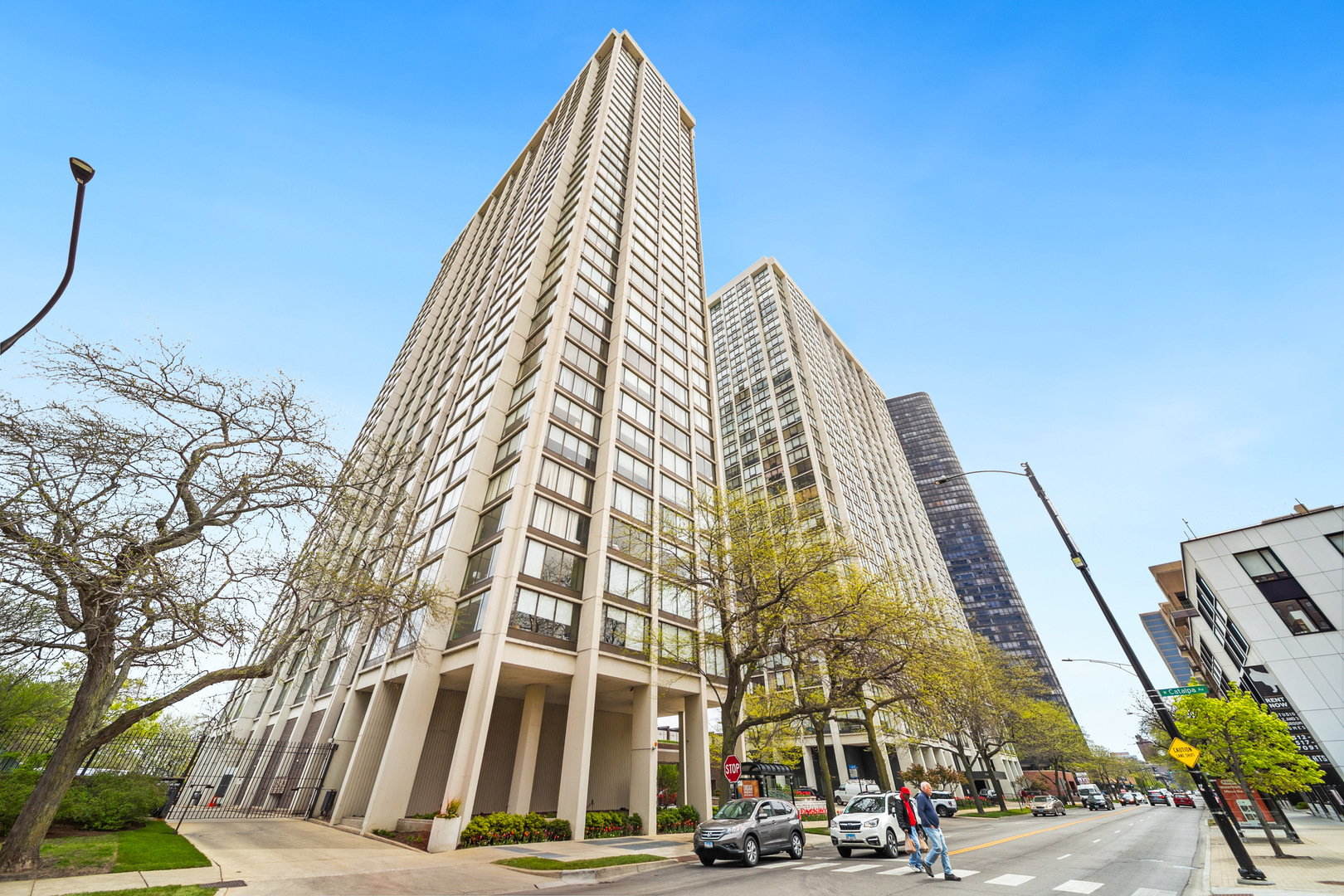 Property Photo:  5455 N Sheridan Road 3506  IL 60640 