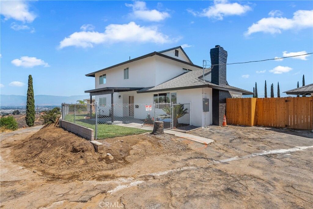 Property Photo:  2110 Westwood Street  CA 92324 