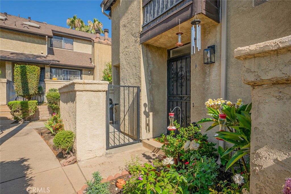Property Photo:  9625 Sylmar Avenue 29  CA 91402 