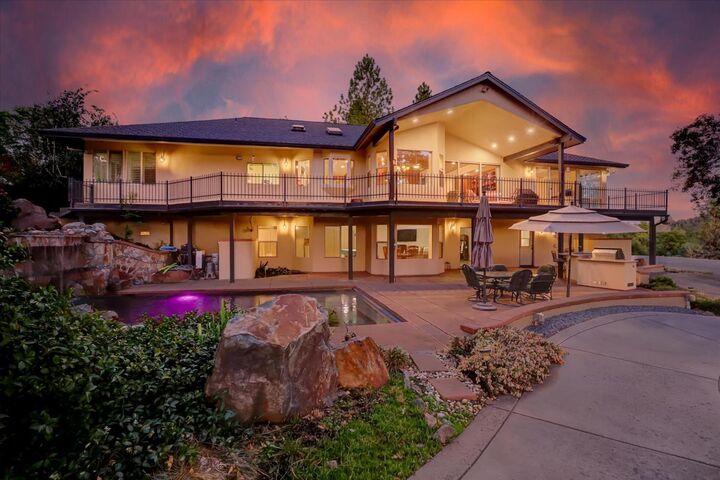 Property Photo: 16875 Southridge Road CA 95946