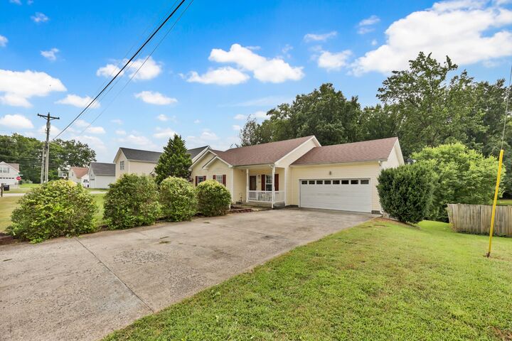 Property Photo: 1380 Scrub Oak Dr TN 37042