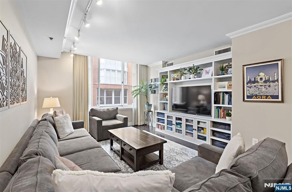 Property Photo: 1100 Maxwell Lane 341 NJ 07030