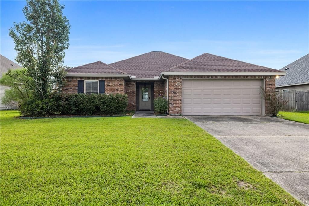 Property Photo:  44112 Sterling Drive  LA 70403 