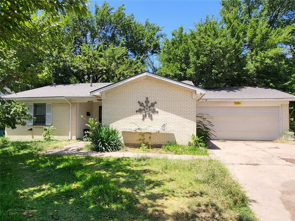 Property Photo:  6712 Robindale Road  TX 76140 