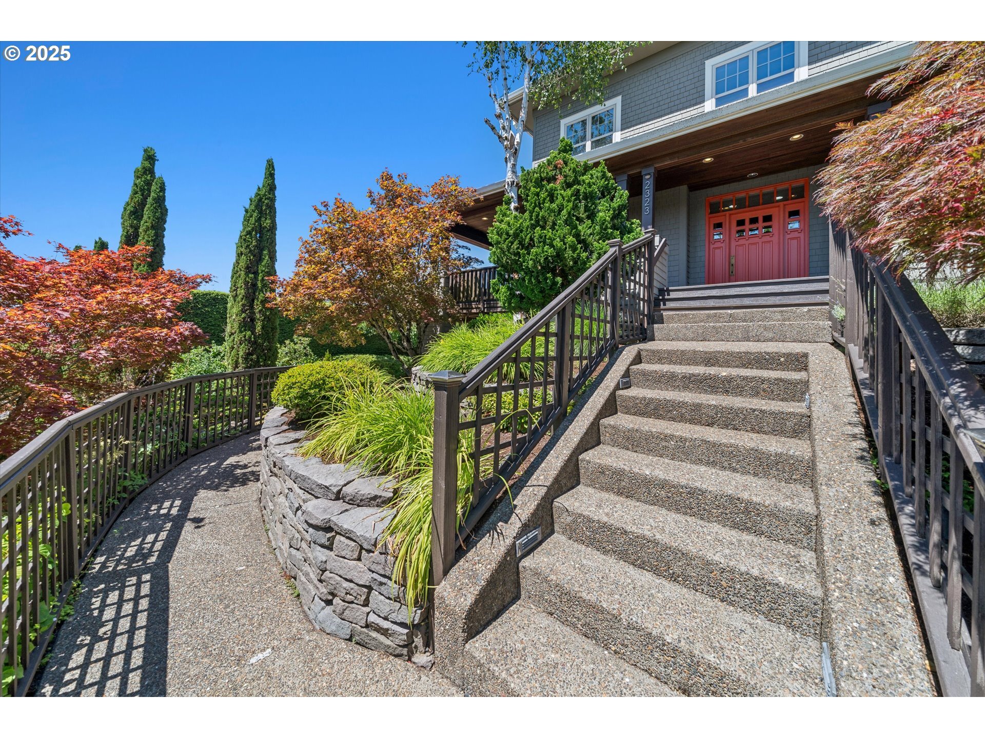 Property Photo: 2323 NW Pinnacle Dr OR 97229