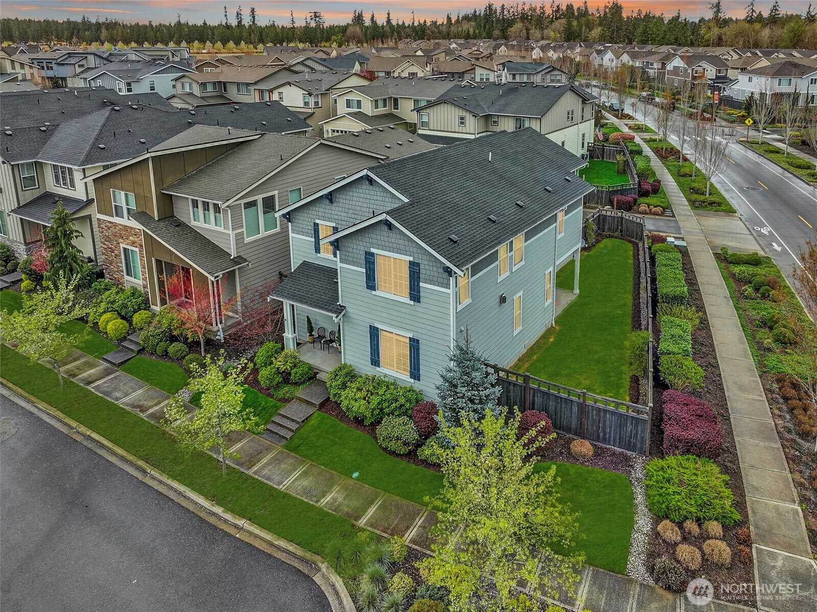 32898  Pine Avenue SE  Black Diamond WA 98010 photo