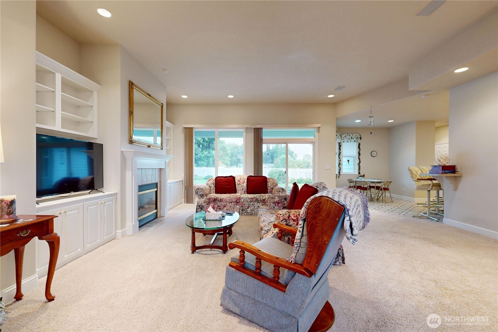 Property Photo:  940  Bryant Avenue  WA 99362 
