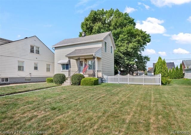 Property Photo: 5451 Kenilworth Street MI 48126