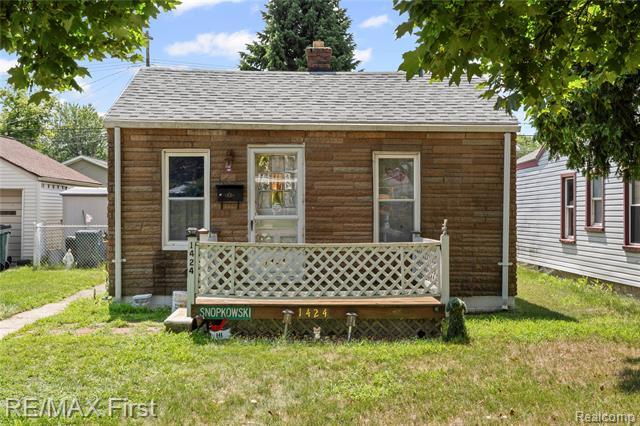 Property Photo: 1424 E Harry Avenue MI 48030
