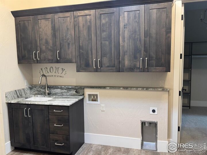 Property Photo:  524 Nesting Eagles Way  CO 80513 