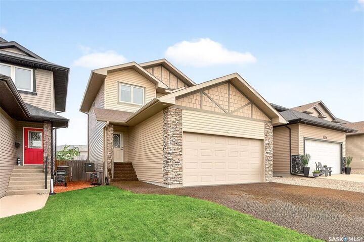 19 Everton Crescent SW  Moose Jaw SK S6K 0A1 photo