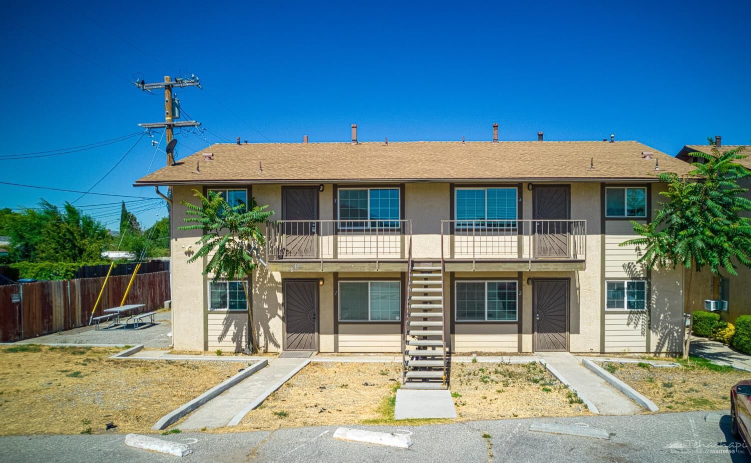 Property Photo:  213 Hayes Street  CA 93561 