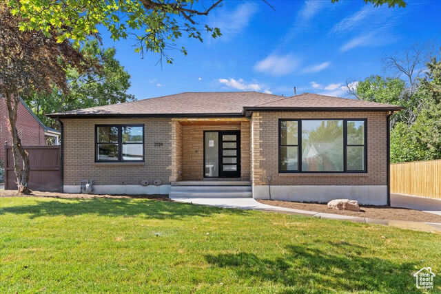 Property Photo: 2134 E Roosevelt Ave UT 84108