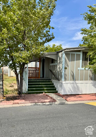 Property Photo: 2658 W 2680 S UT 84119