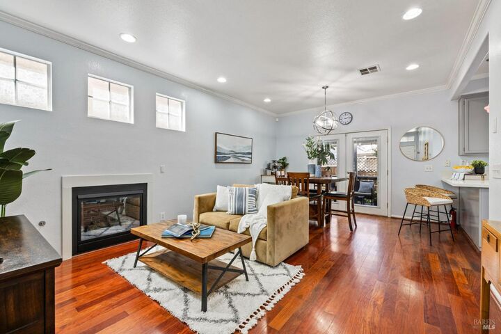 221 Preston Court  Petaluma CA 94952 photo