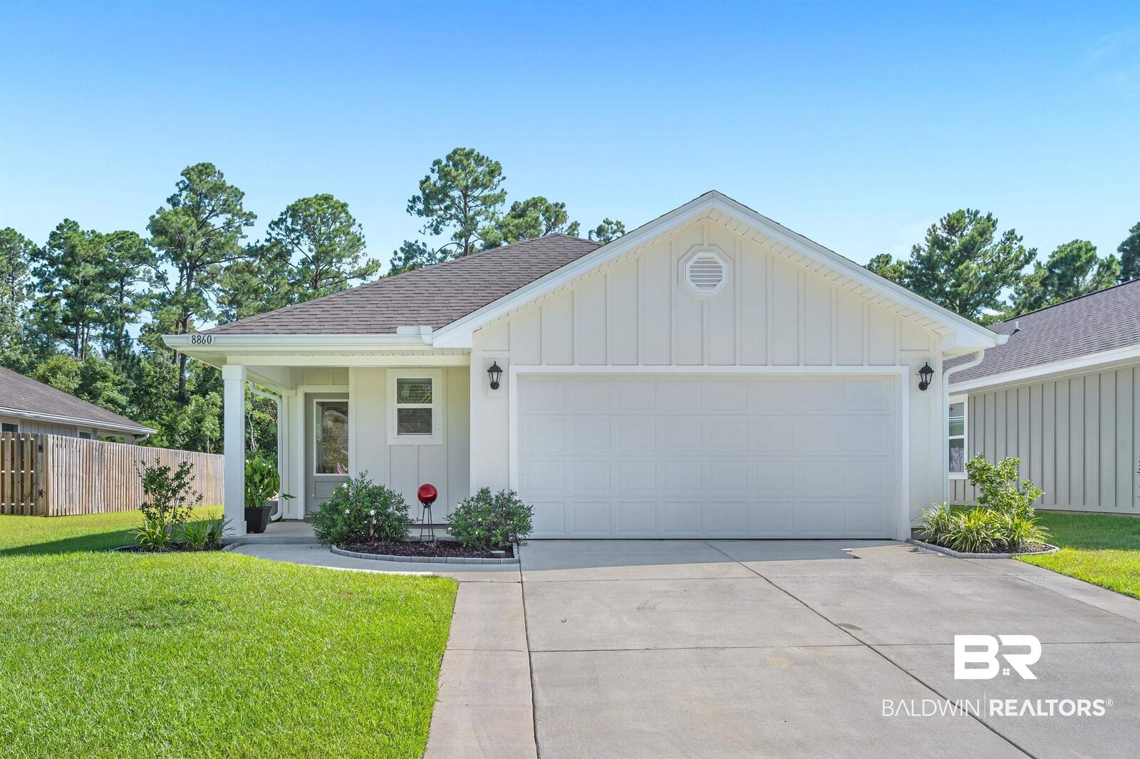 Property Photo: 8860 Summer Bay Lane AL 36535