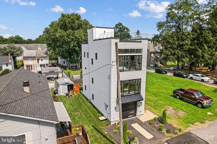 Property Photo: 203 Church St PA 19087