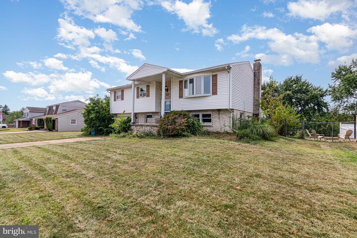 Property Photo:  1886 Rachel Drive  PA 17013 