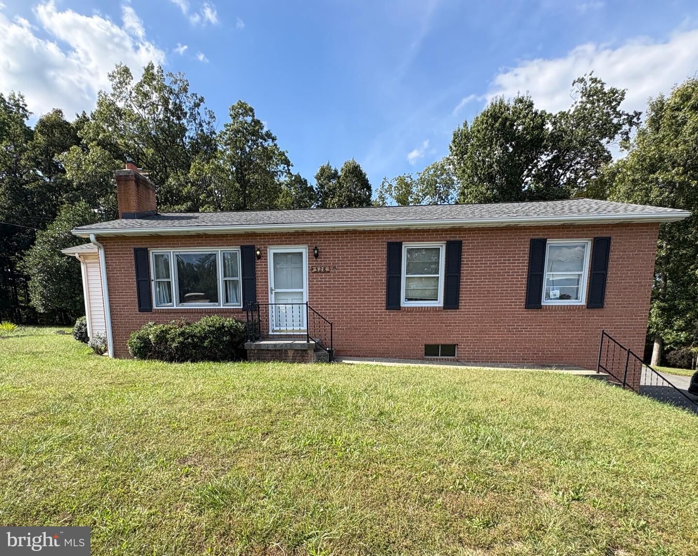 Property Photo: 528 Greenwood Road VA 22602