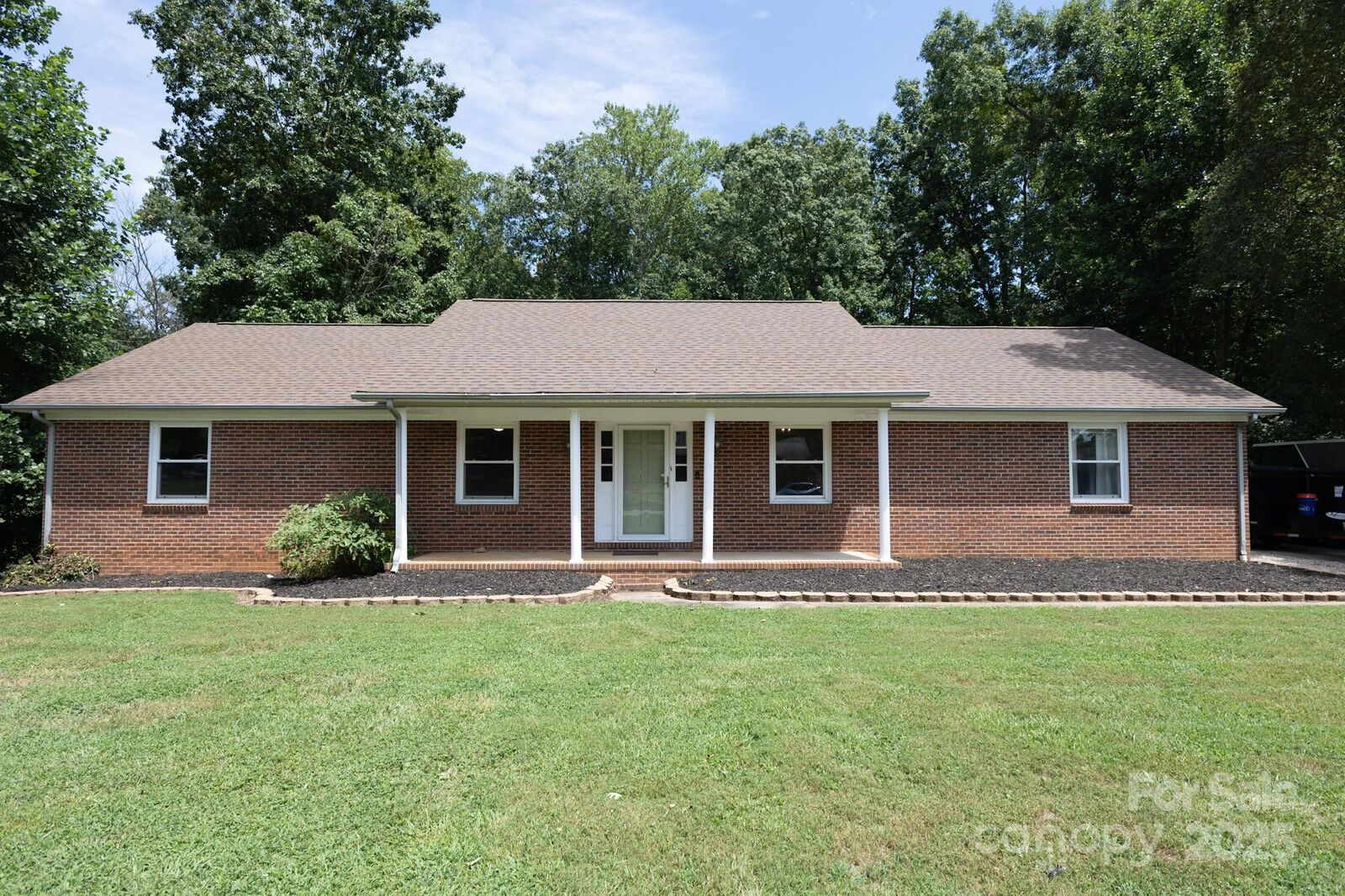 Property Photo: 205 Dana Drive NC 28147