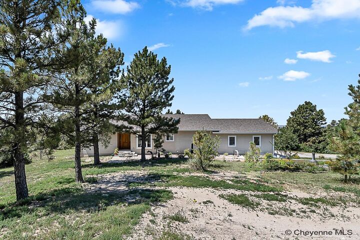 Property Photo:  929 E 10th St  WY 82082 