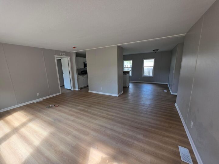 Property Photo: 423 Douglas Street OH 43315