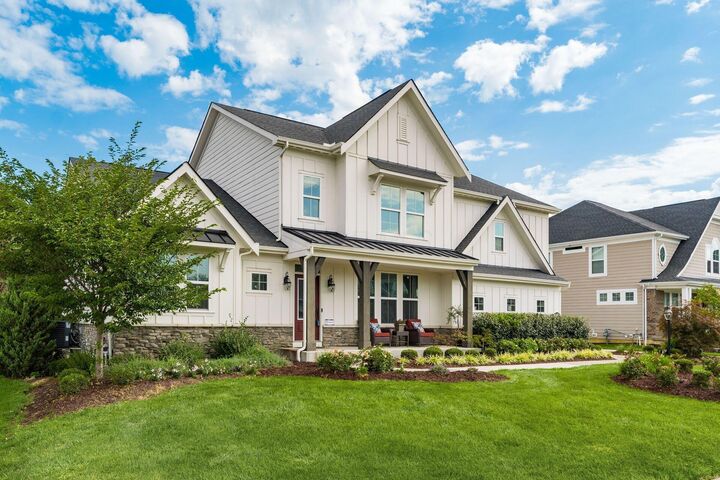 Property Photo:  8458 Chesapeake Way  OH 43147 