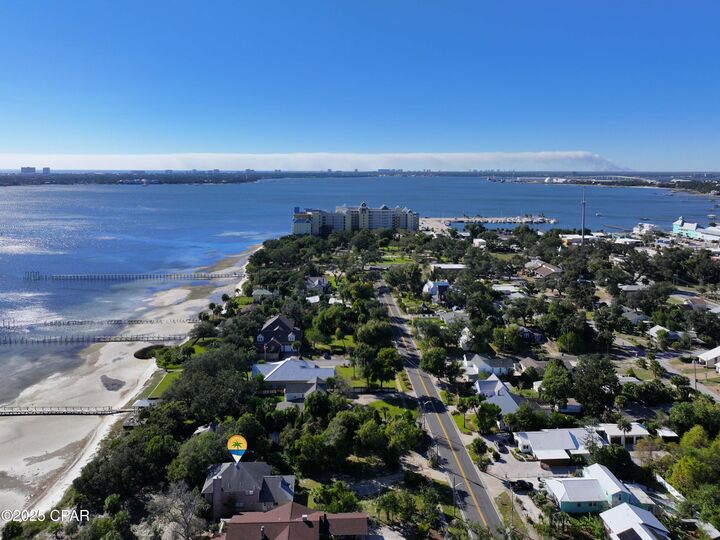 Property Photo:  2527 W 9th Street  FL 32401 