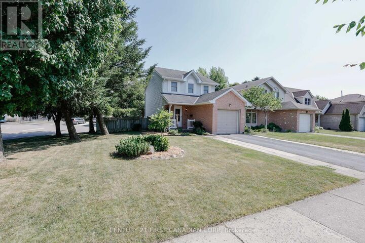 Property Photo: 961 Chippewa Drive ON N5V 4R2