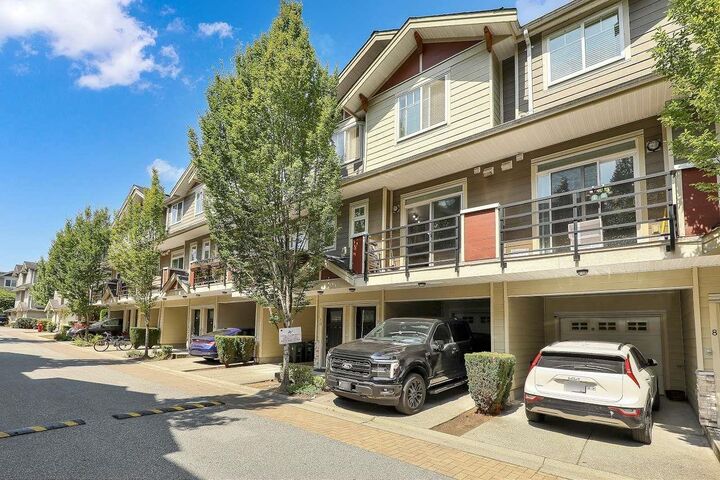 Property Photo: 6383 140 9 BC V3W 0E9