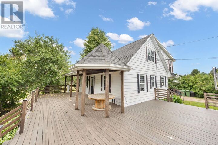 Property Photo:  145 Lower Malpeque Road  PE C1A 1S4 