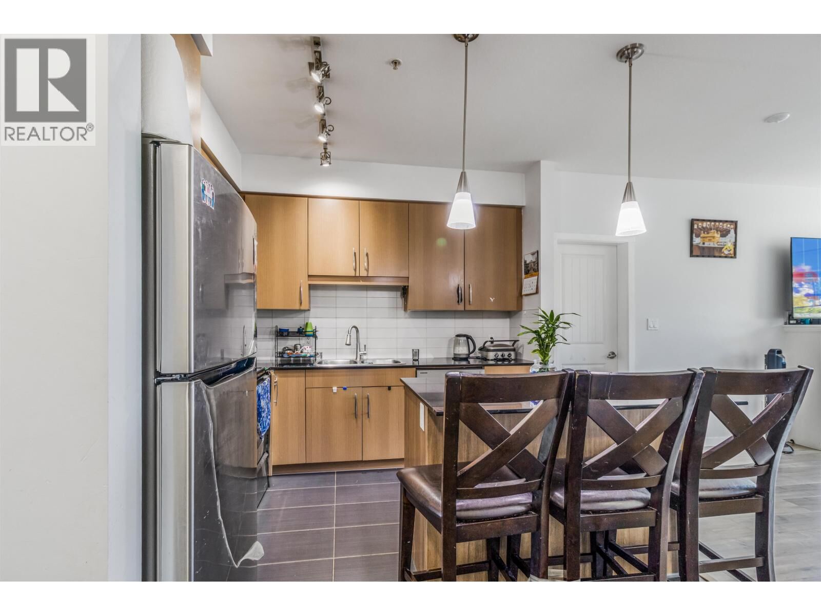 Property Photo:  22290 North Ave Avenue 306  BC V2X 8Z8 