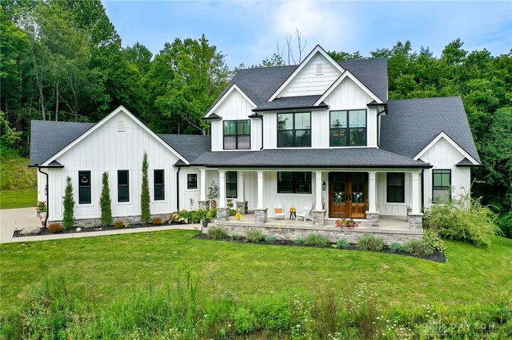 7525 Creek Road  Germantown OH 45327 photo