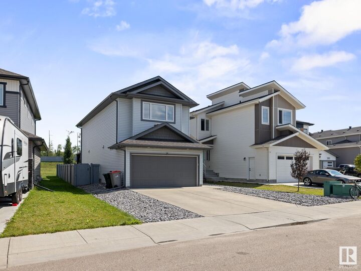 Property Photo: 274 Silverstone Crescent AB T7Z 0E8