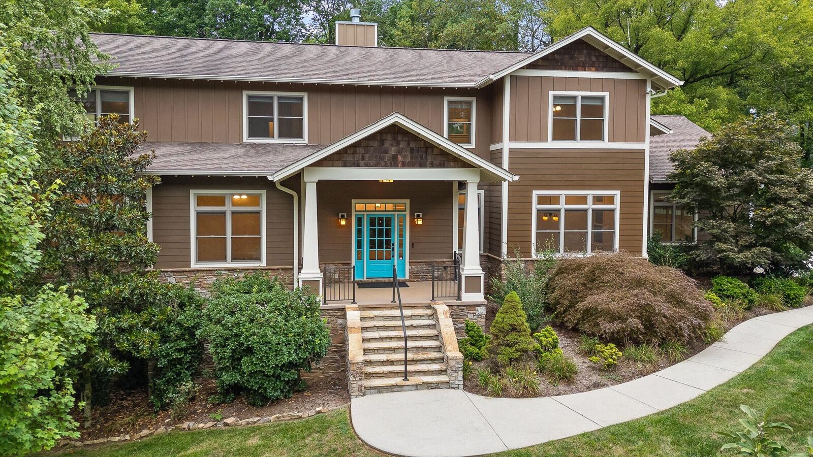 Property Photo: 714 Berry Spring Path TN 37377