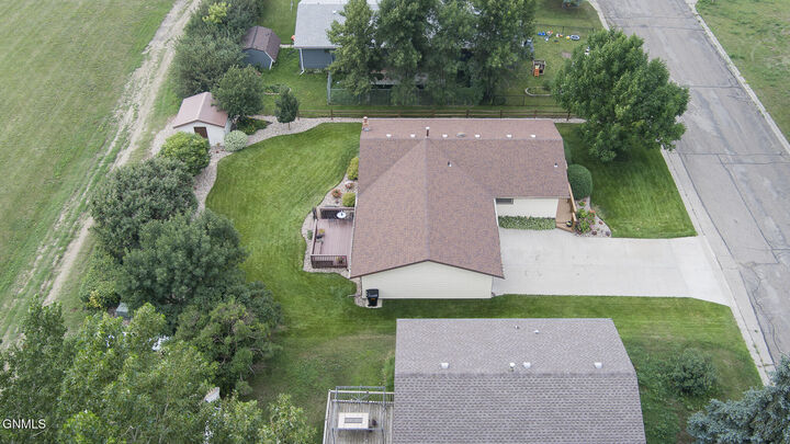 Property Photo:  227 Klein Avenue S  ND 58530 