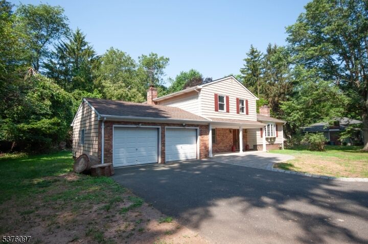 Property Photo:  1760 Rahway Rd  NJ 07076 
