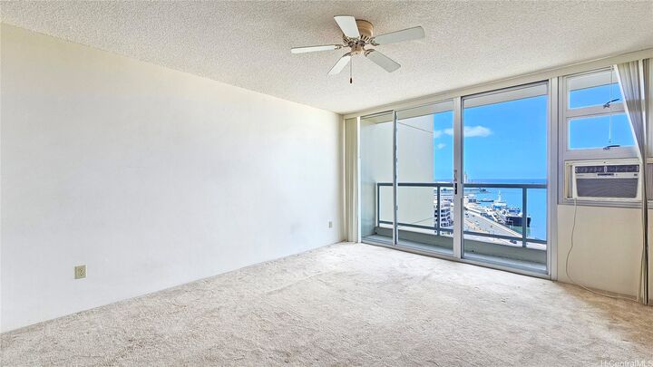 Property Photo: 215 N King Street 1605 HI 96817