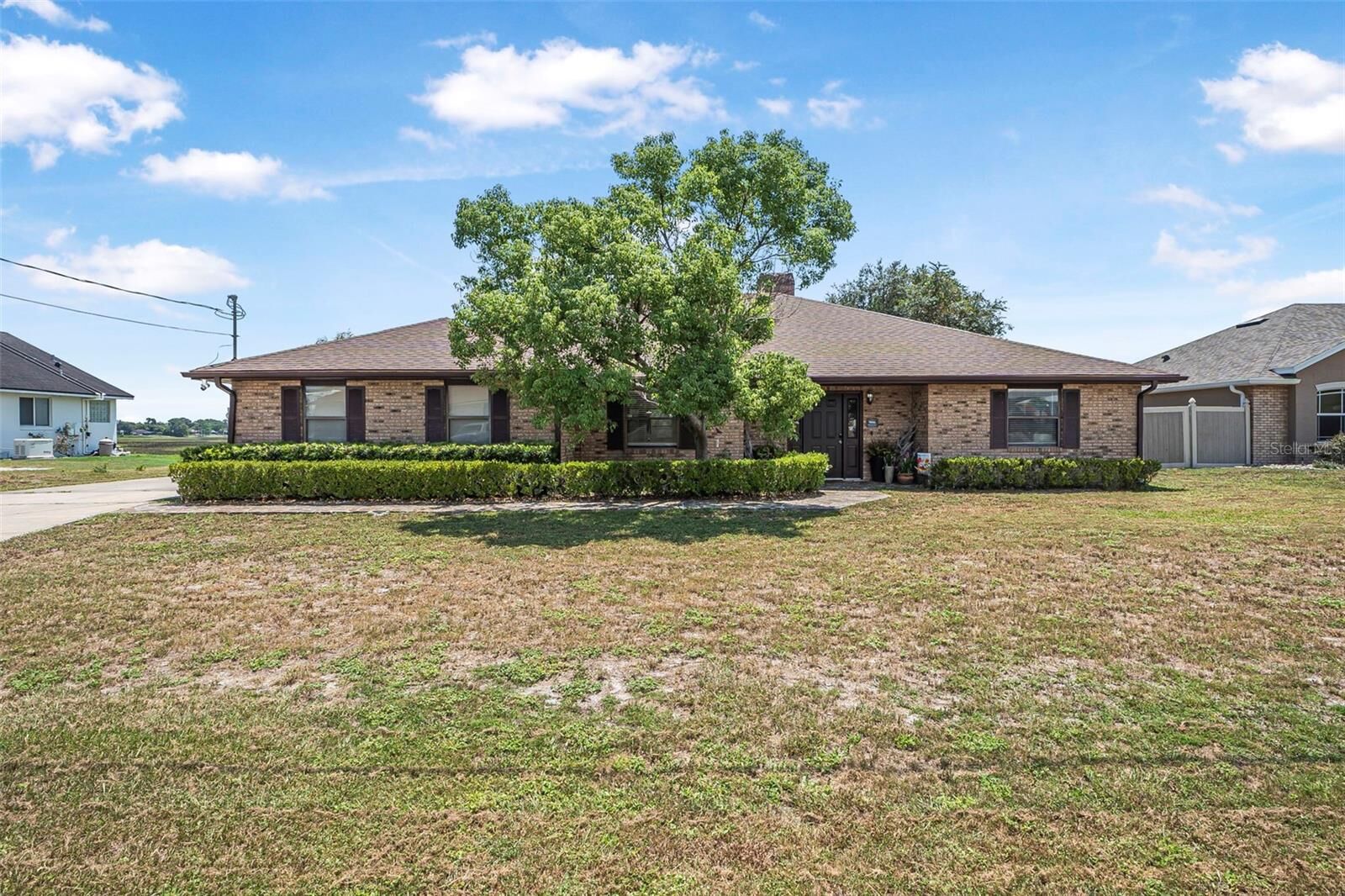 Property Photo: 906 Prescott Boulevard FL 32738