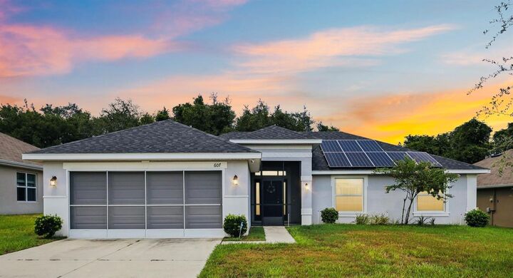 Property Photo:  607 Bradley Way  FL 34731 