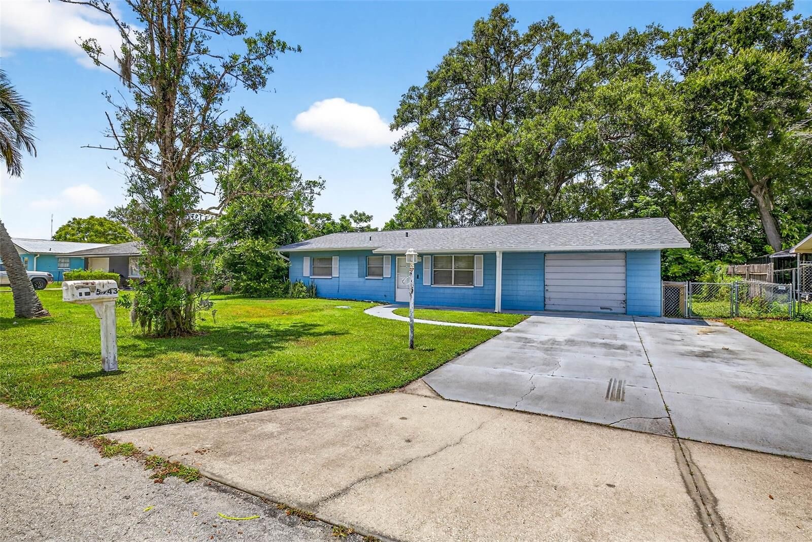 Property Photo:  5943 Cypress Street  FL 33542 