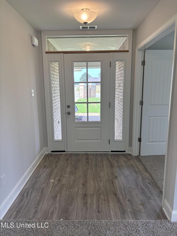 Property Photo:  329 Cardinal Lane  MS 38668 