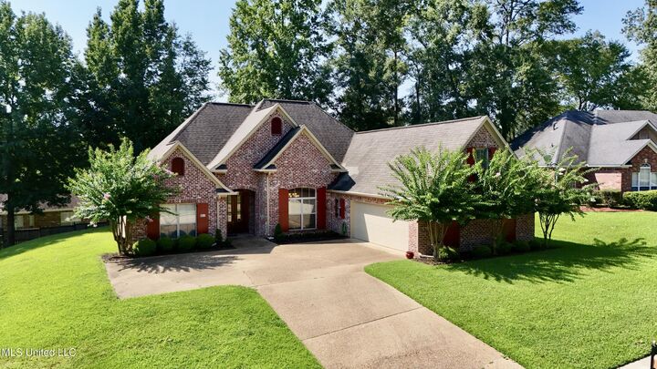 Property Photo: 111 Bellemeade Trace MS 39056