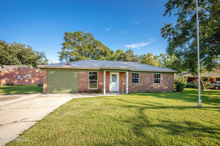 Property Photo: 4702 Coronada Avenue MS 39581