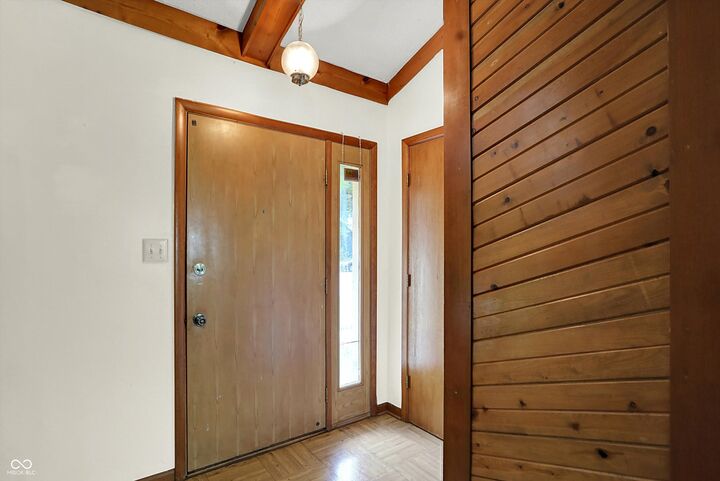 Property Photo: 822 Vanceburg Drive IN 46241