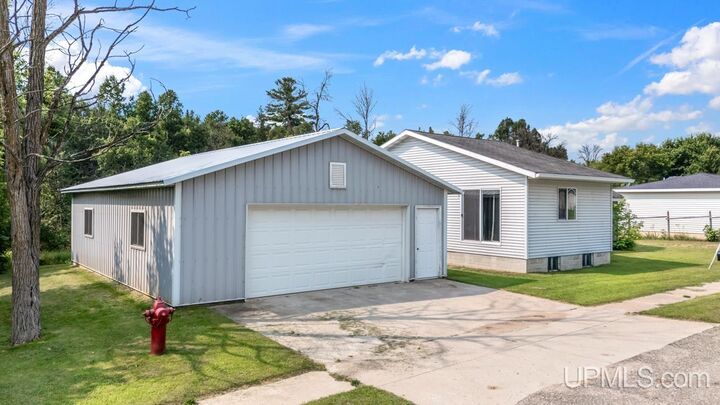 Property Photo:  W3657 Greenwood Avenue  MI 49886 