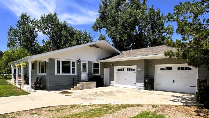 Property Photo: 119 W Thompson Street WY 82729
