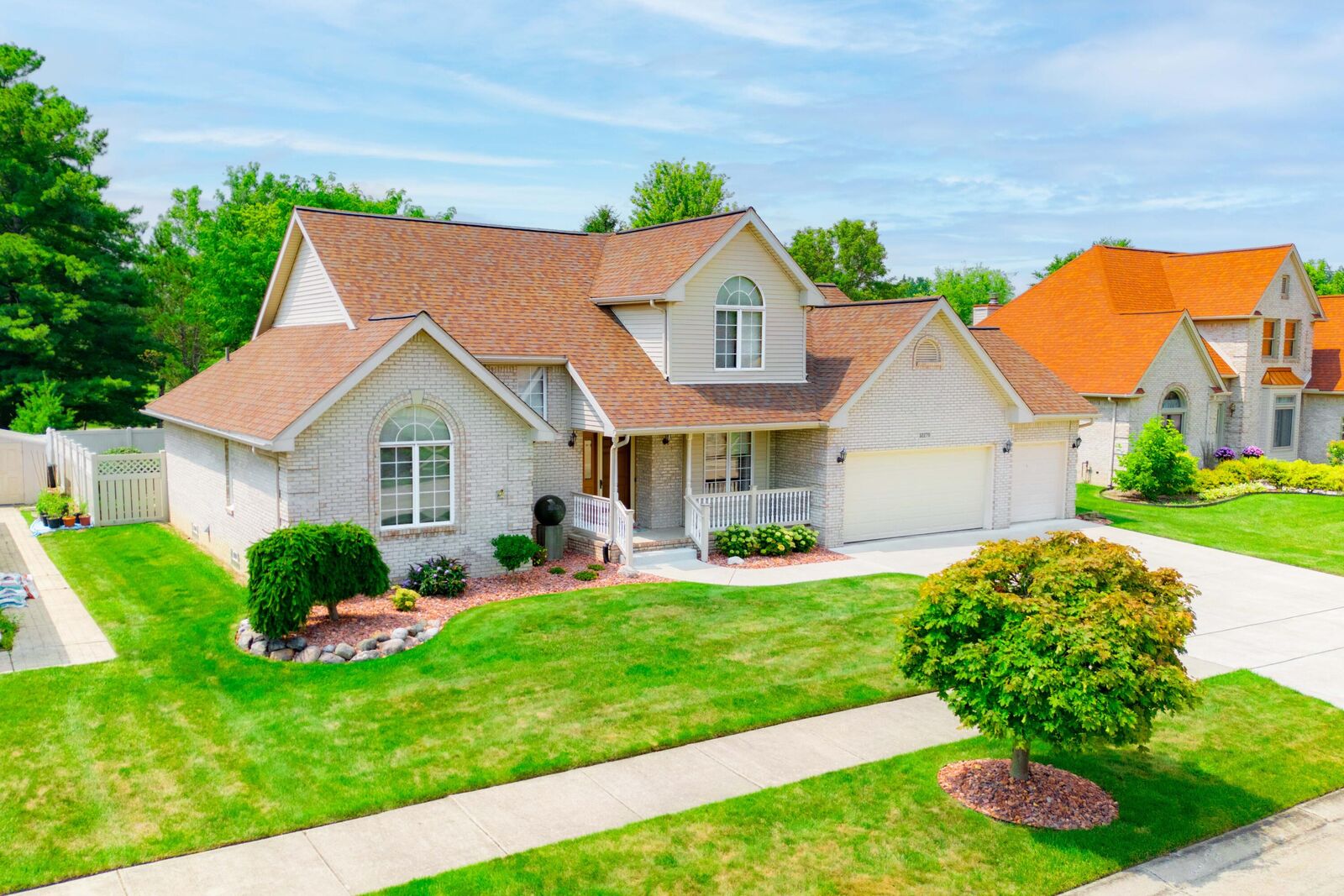 Property Photo: 32270 Liparoto Drive MI 48173